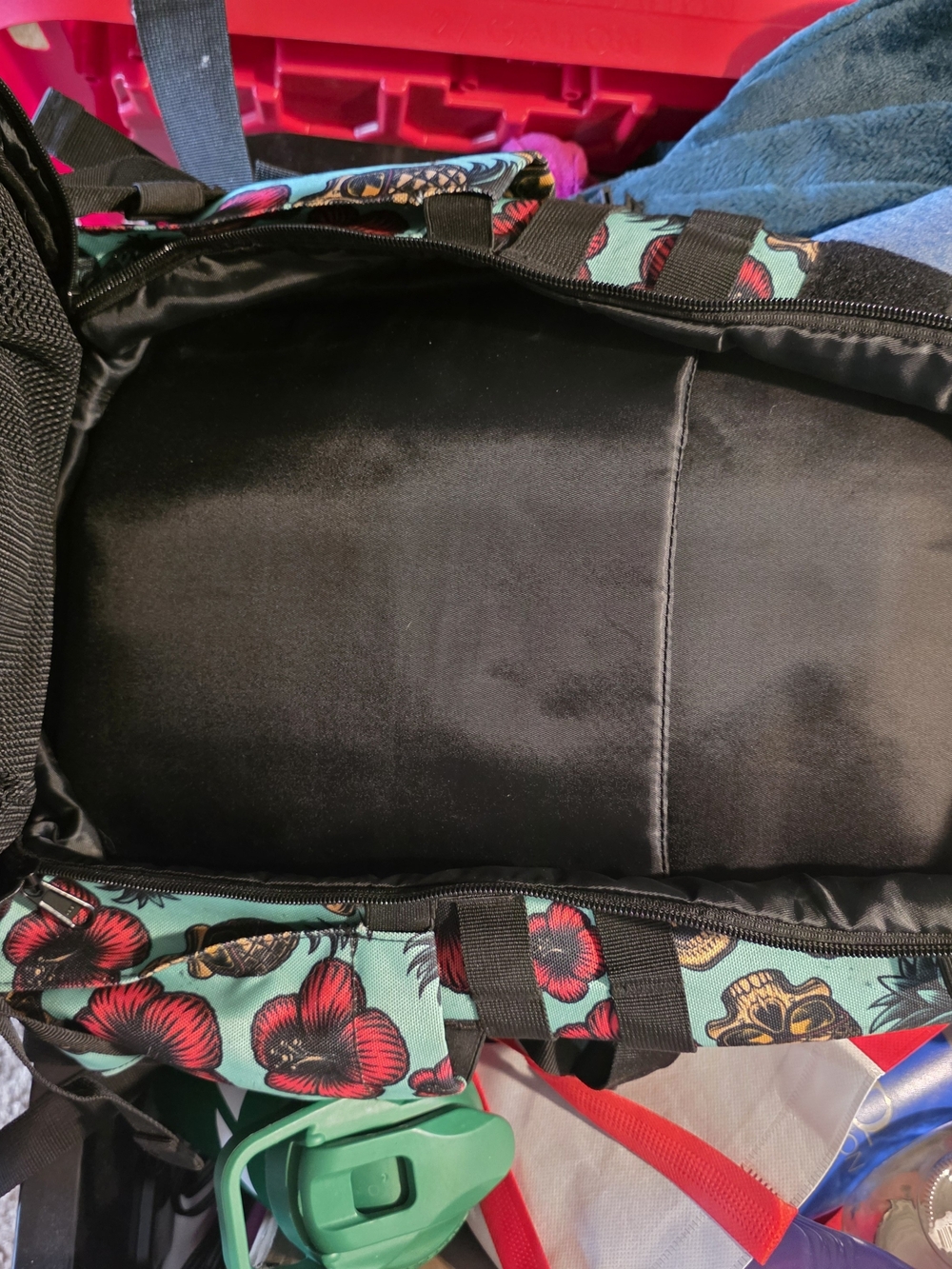 Combat Iron - Sack Teal Pineapple & Skull Tactical Backpack - Picture 2 of 5